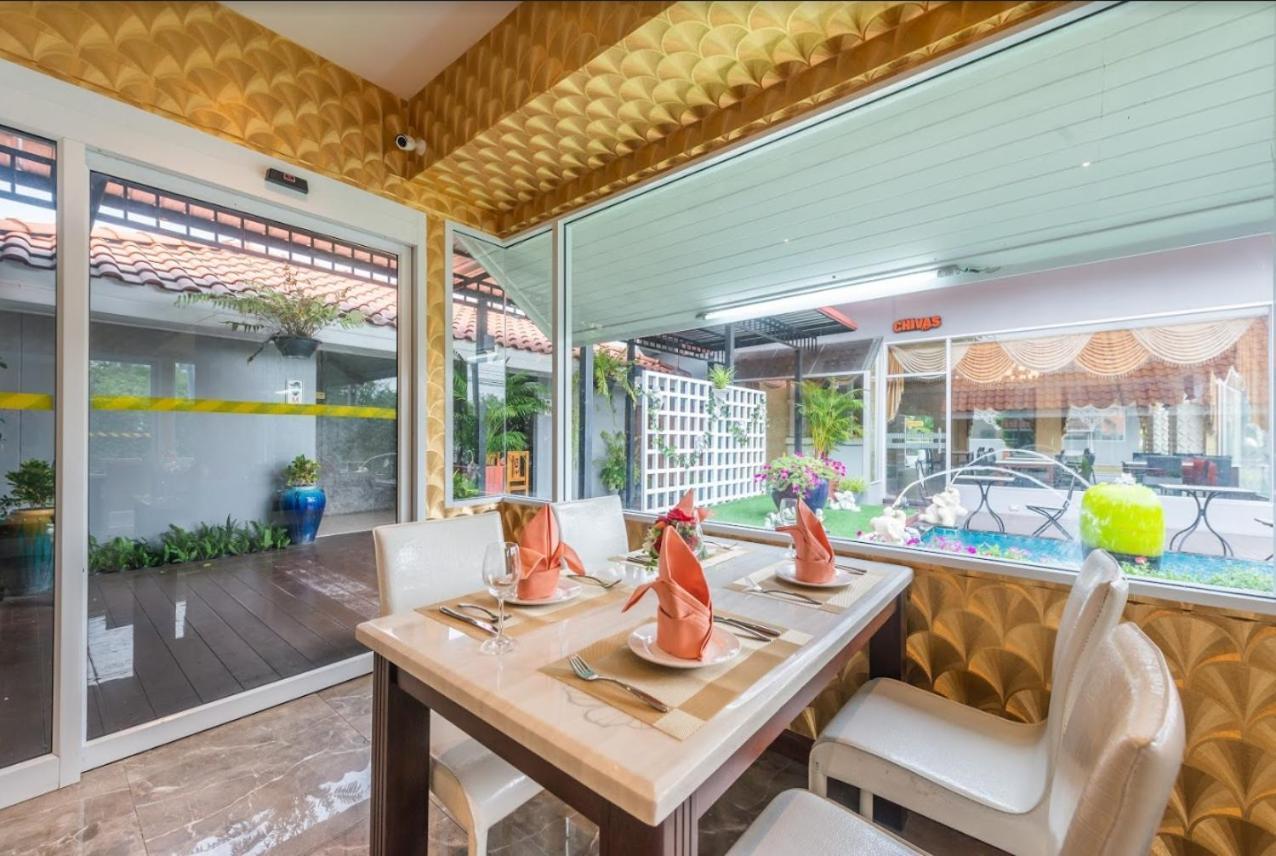 Hotel Napheera Royal Tel Ban Khlong Bang Krathiam Exteriér fotografie