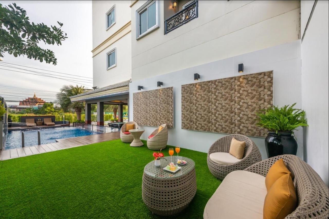 Hotel Napheera Royal Tel Ban Khlong Bang Krathiam Exteriér fotografie